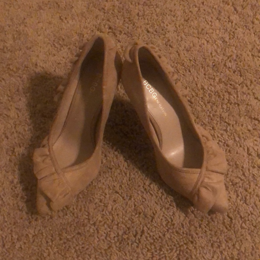 BCBG HIGH HEELS